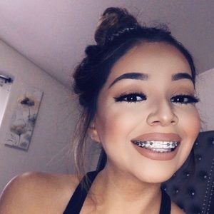 Meet your Posher, Soraida